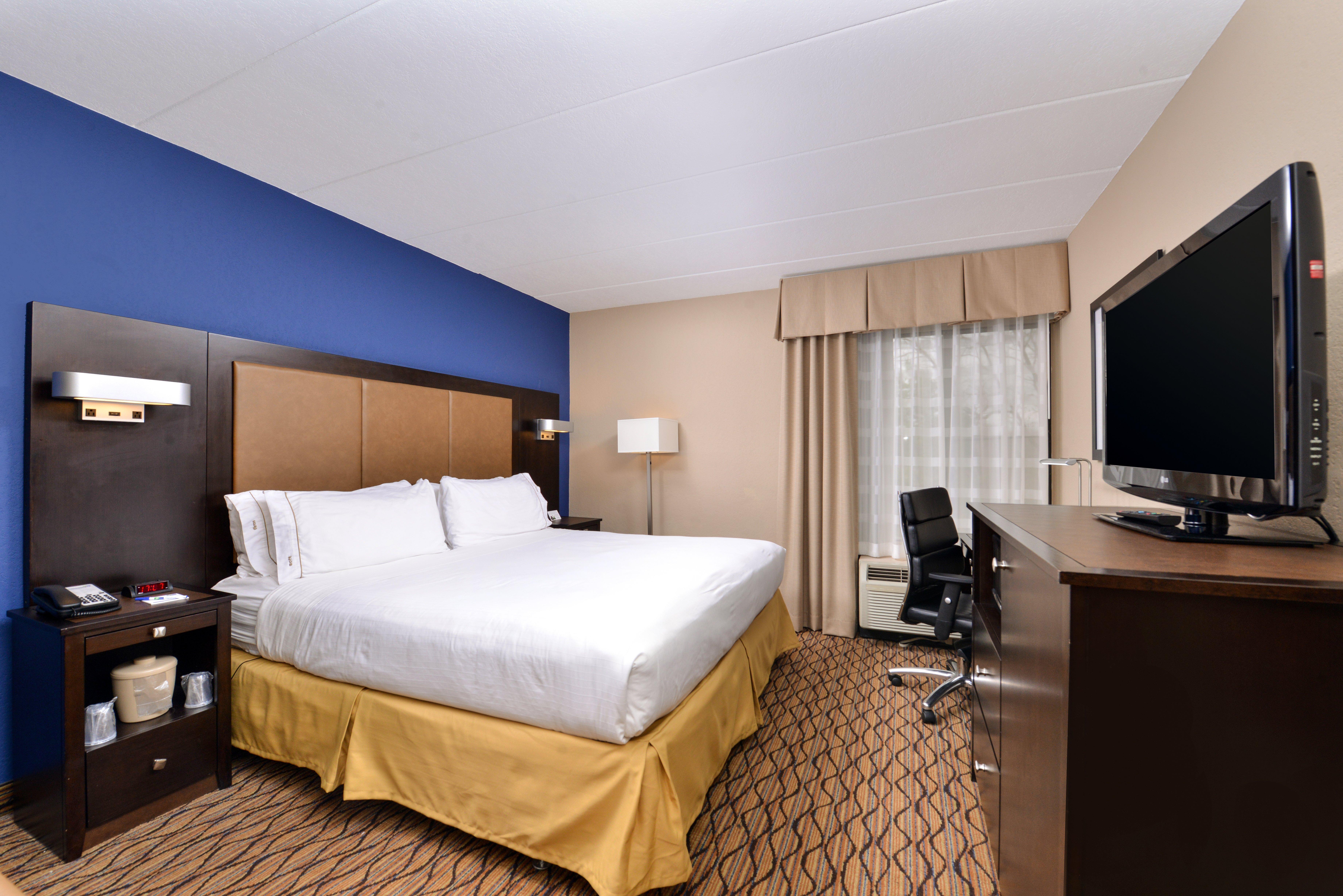 Express By Ihg Hotel 3*
